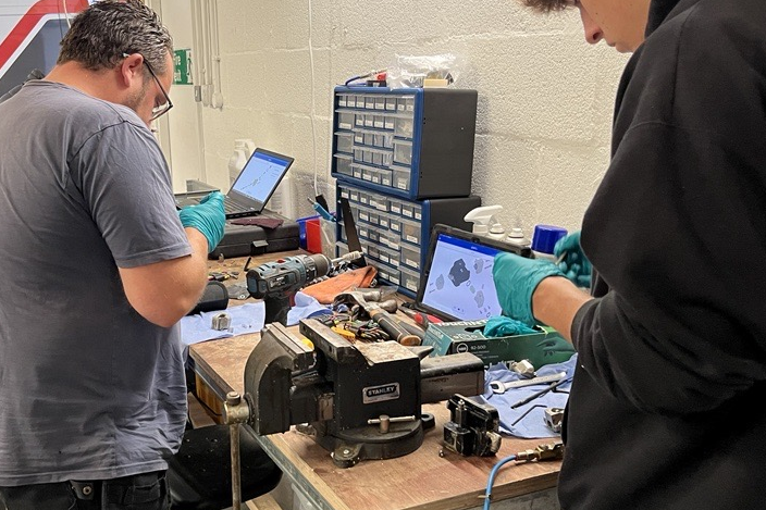 Installer training session in Newport